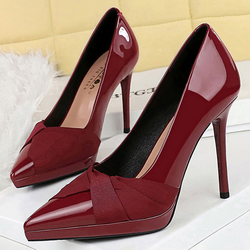 Shoe Tree - Escarpins élégants pour femmes à talons