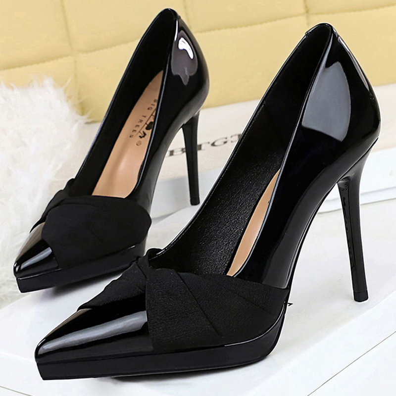 Escarpins élégants pour femmes - Shoe Tree avis et prix