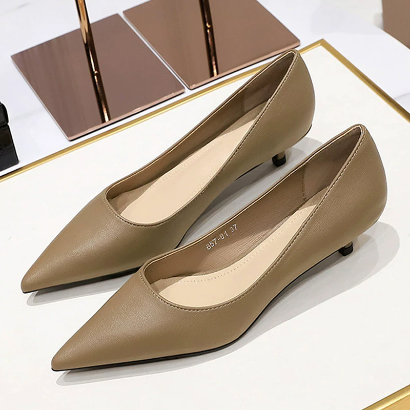 Chaussures à talons mi-hauts à - Shoe Tree avis et prix